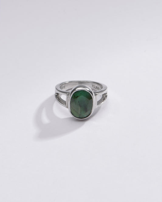 Unisex Green Emerald (Panna) Ring in 925 Silver – #1150B - Myra