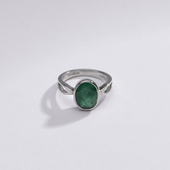 Vintage Emerald (Panna) Gemstone Ring in Sterling Silver – #1102B - Myra