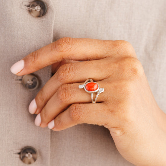 Coral (Moonga) Gemstone Ring – 925 Silver - #1151 Ov - Myra