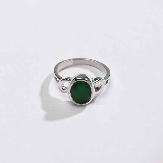Modern Emerald (Panna) Ring – 925 Silver Silhouette - #1178B - Myra