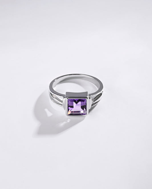Gleaming Amethyst (Jamunia) Ring – 925 Silver - #1242B Sq