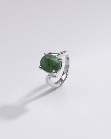 Elegant Green Emerald (Panna) Ring in 925 Silver – #1152