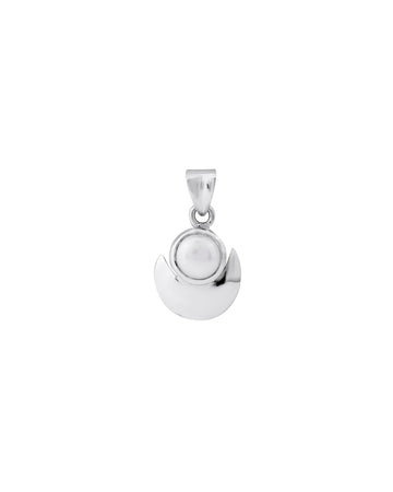 Half Moon Pearl Pendant in 925 Silver