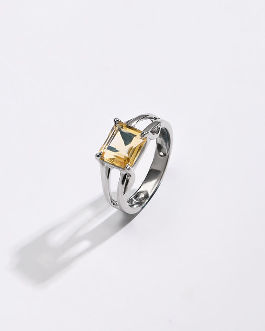 Golden Topaz (Sunahara Pukhraj) Ring – 925 Silver Crafted - #1106N4